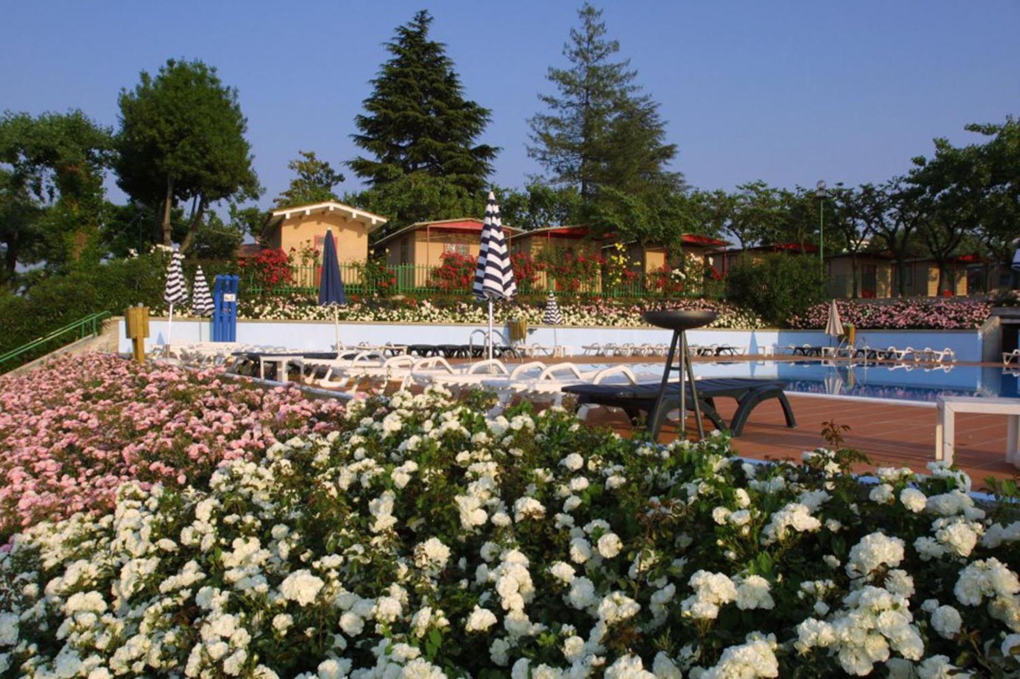 Camping Wien Пескиера дел Гарда Екстериор снимка